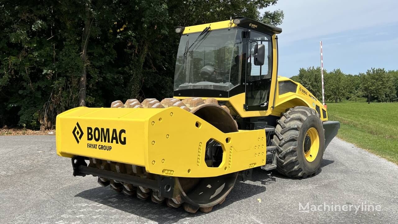 Road construction machine Bomag BW 219 PDH 5 PL