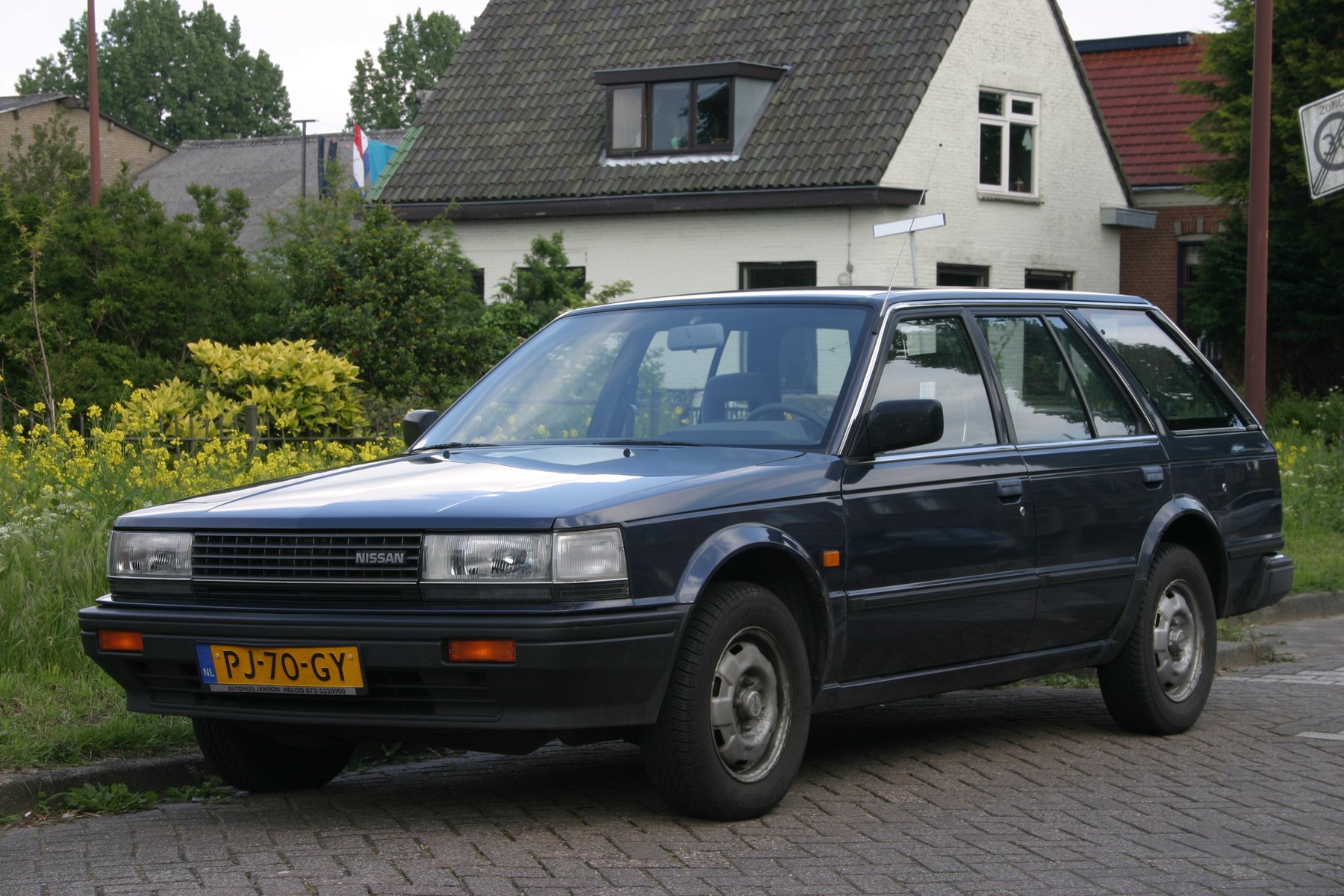 Van Nissan BLUEBIRD 2.0 WAGON VAN