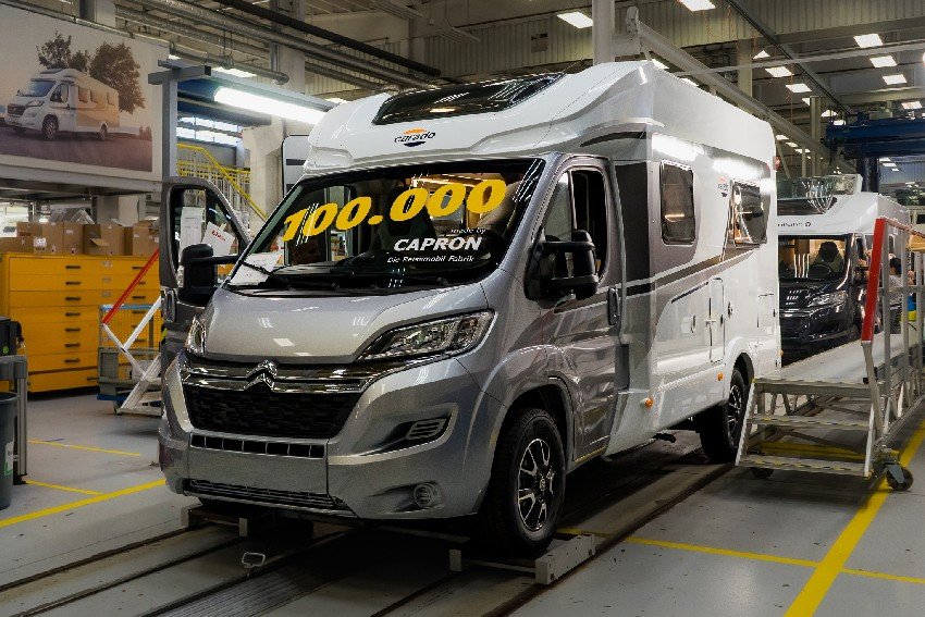 Anhänger CAPRON C 450