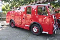 Dennis F 108 FE