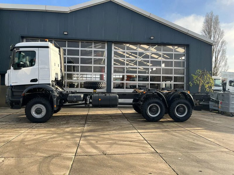 Truck Mercedes Benz 3331AK/6X6