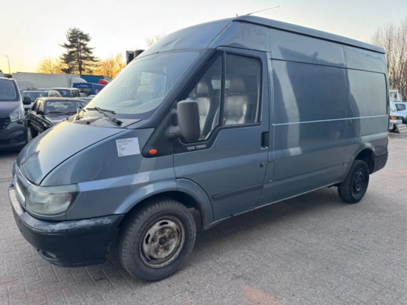 Transporter Ford 300L VAN 100 MR 4.78
