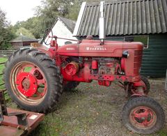 Farmall McCormick Farmall 140