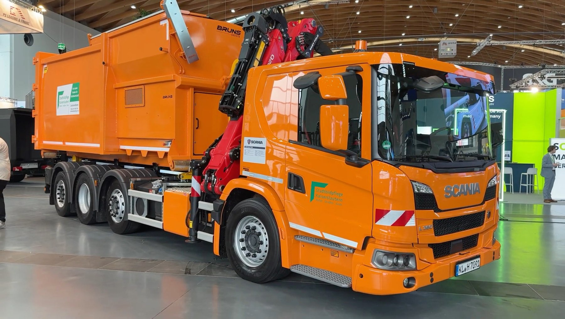 Lastwagen Scania P 360 LB6x2*4HNB