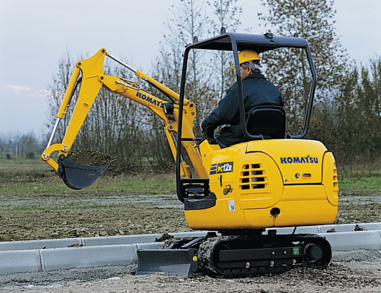 Komatsu PC12R-8