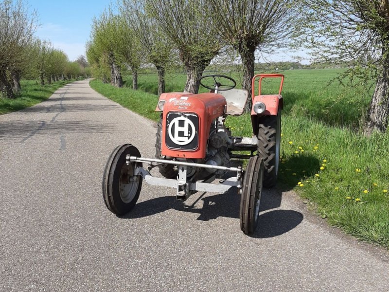Traktor Lindner Junior HRL 9