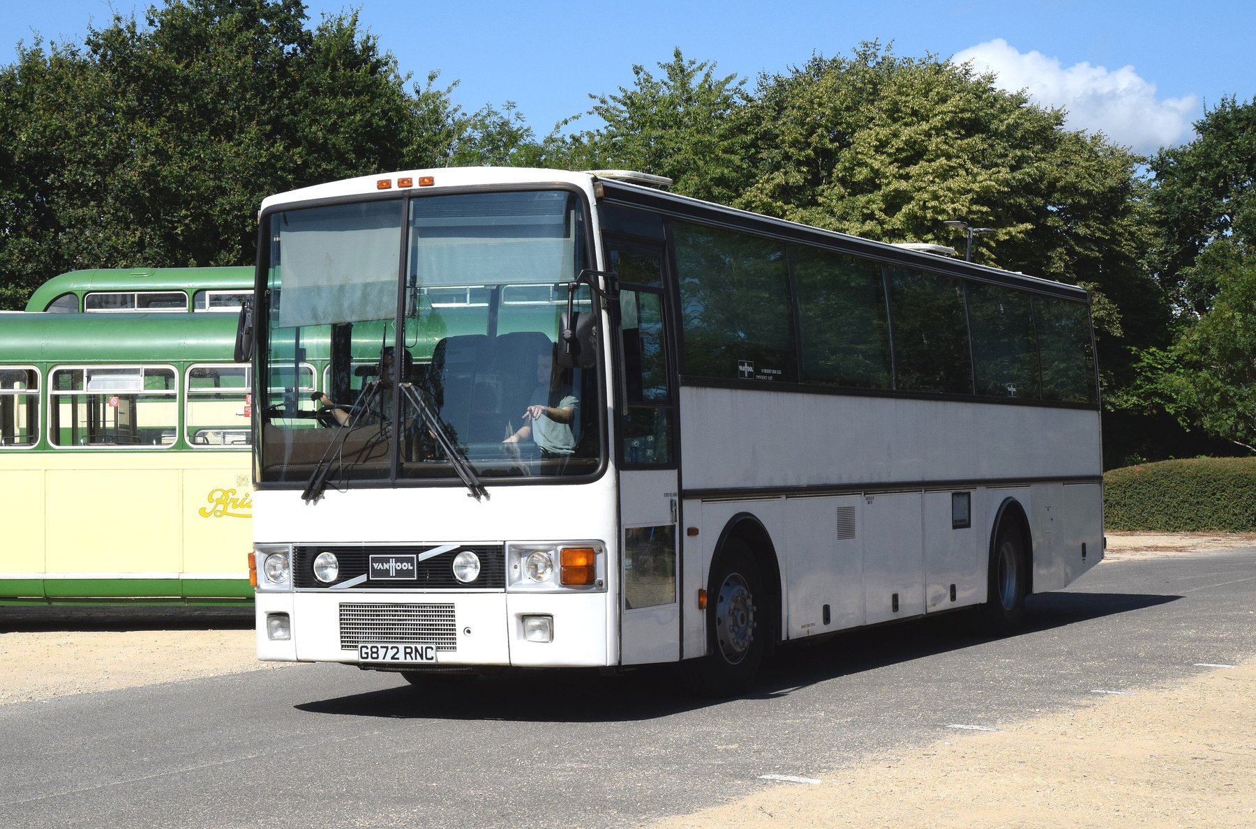 Van Hool 26-CC