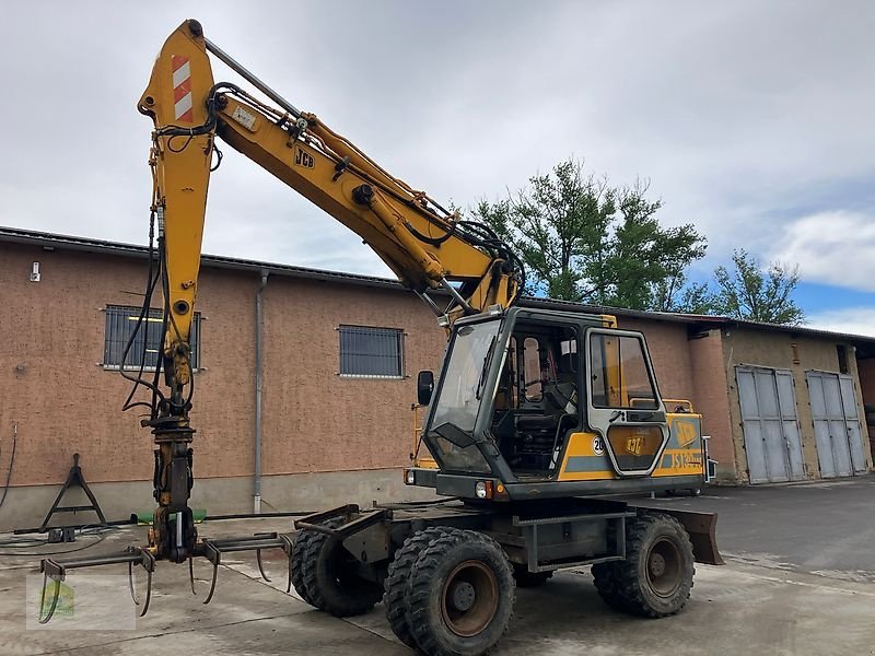 JCB JS130W