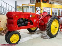 Massey Harris M-H 81