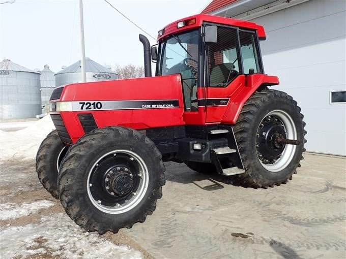 Tractor Case IH 7210 MAGNUM