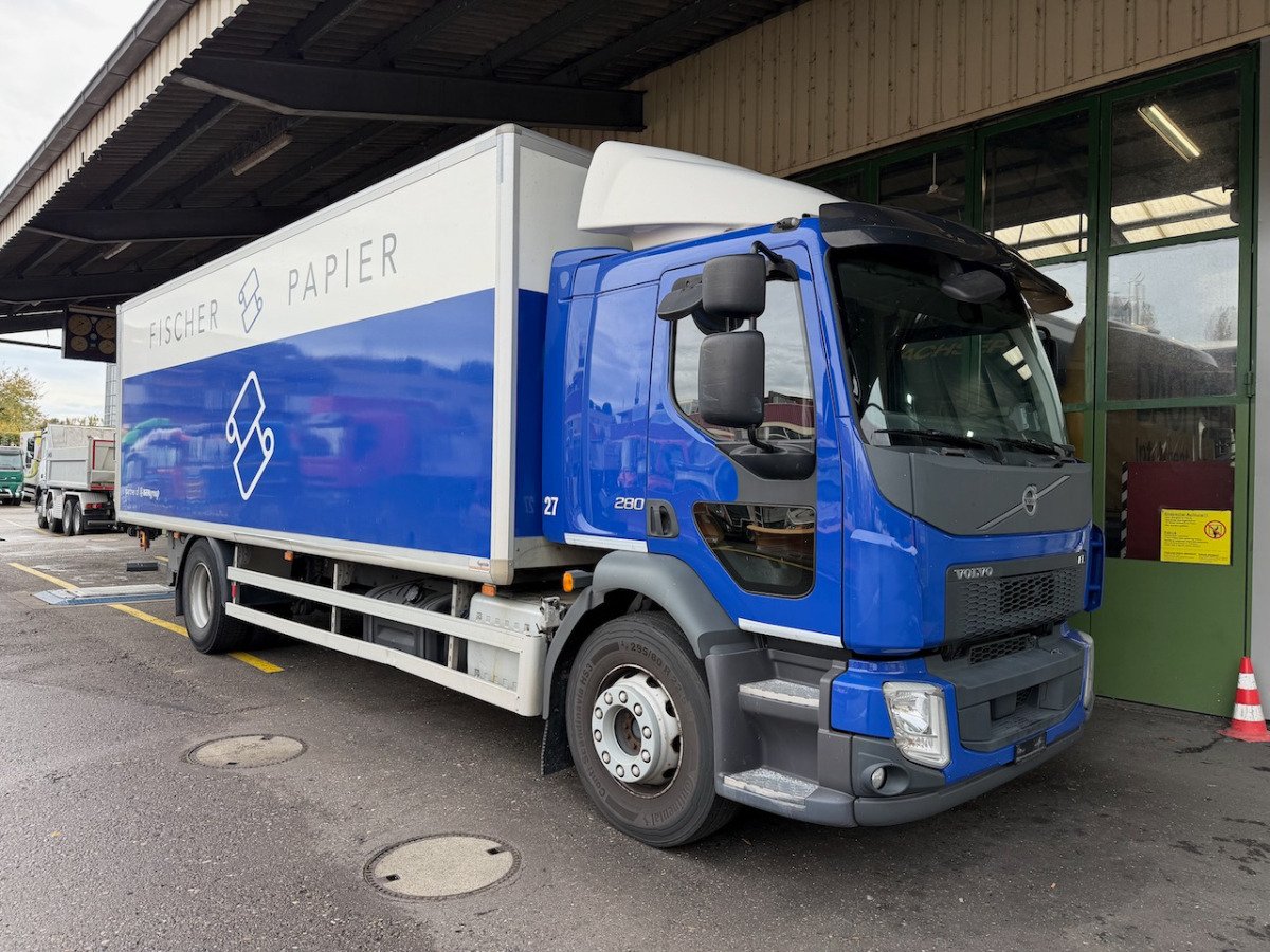 Truck Volvo FLL280 4X2R