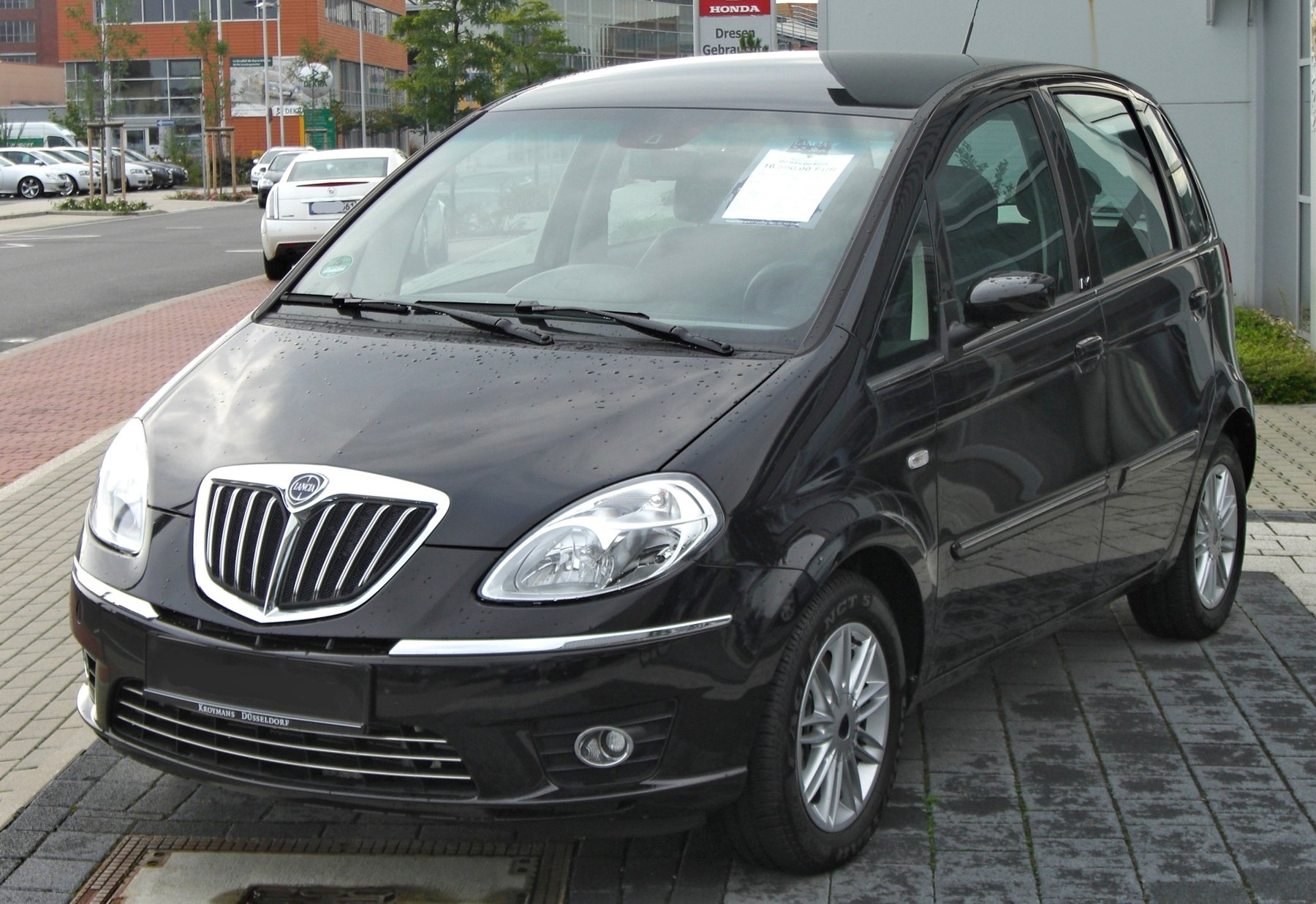 Van Lancia MUSA