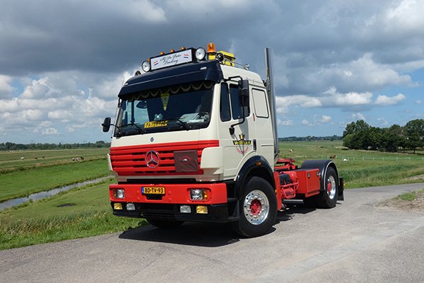 Truck Crtrx W2100