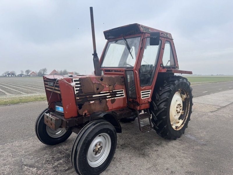 Traktor Fiat 680