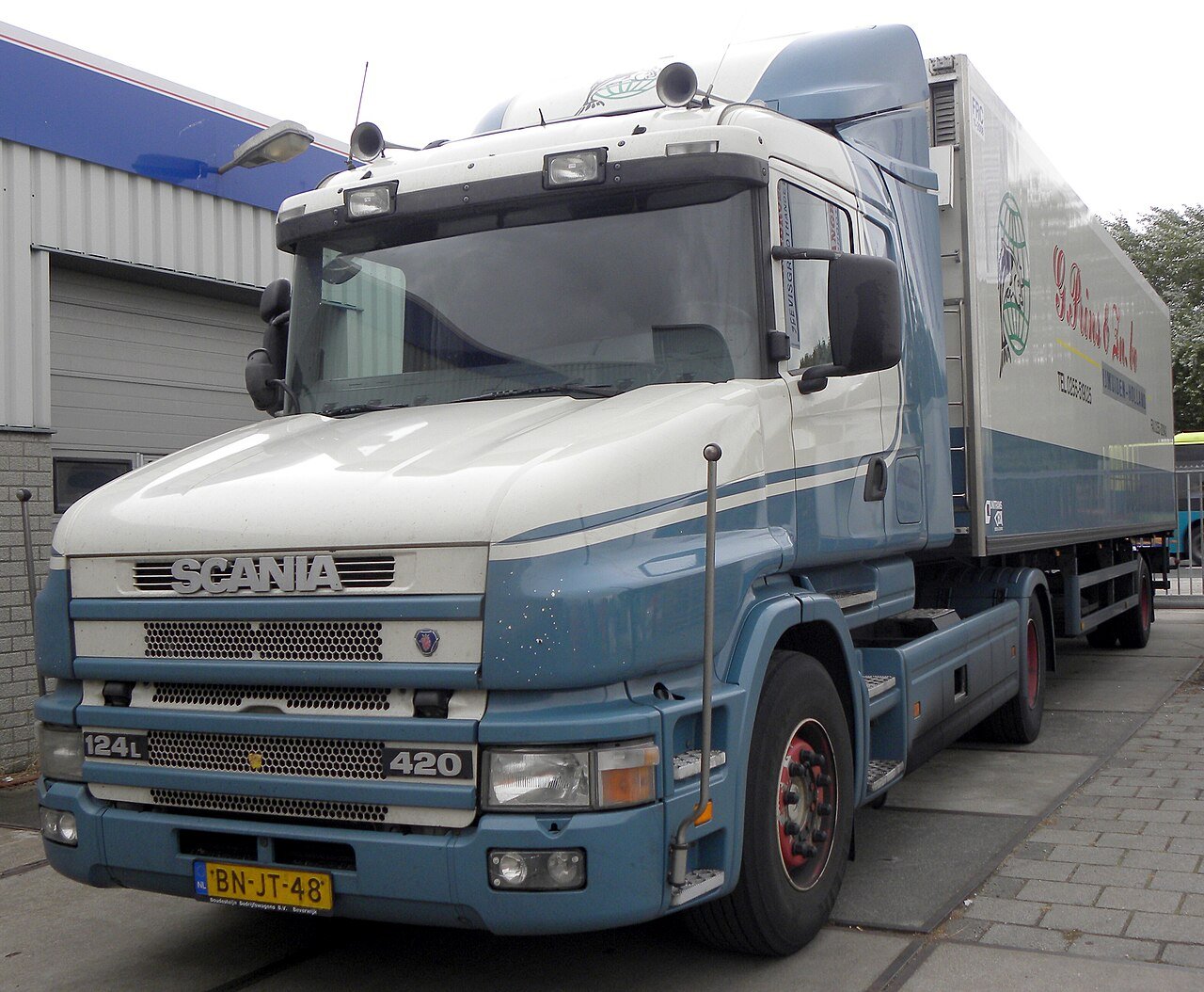 Scania 124 LA 4X2 /370