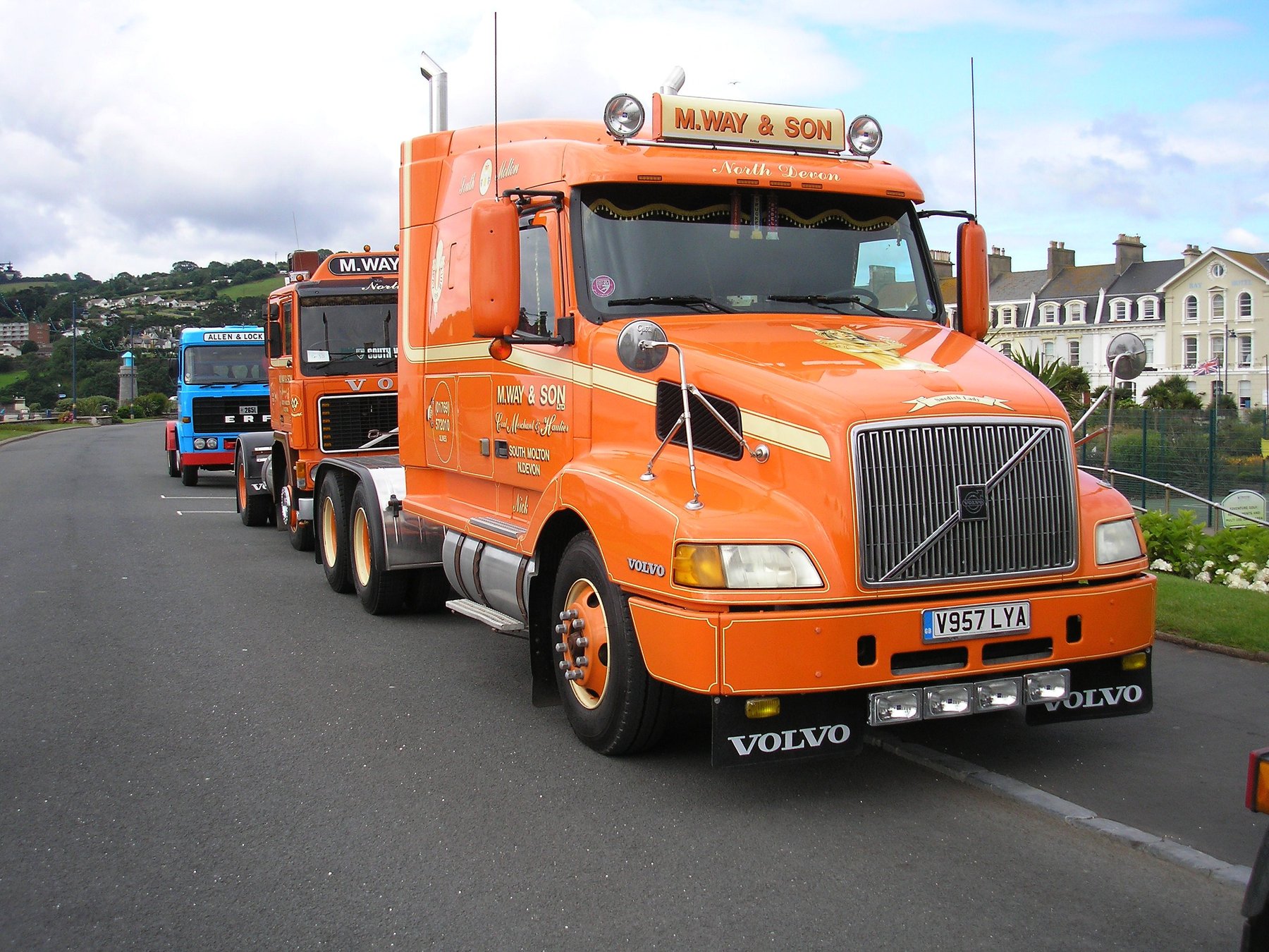 Volvo 380 6X4