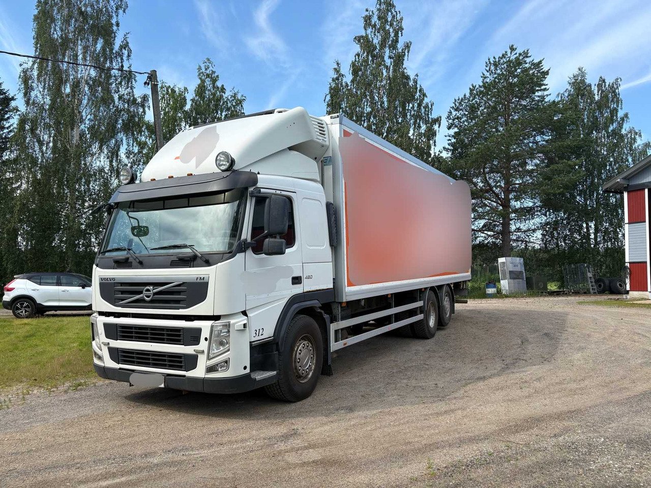 Truck Volvo FM 62R B-6*2 / 560+137