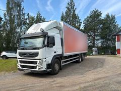 Volvo FM 62R B-6*2 / 560+137