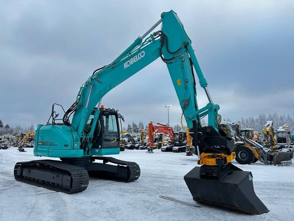 Excavator Kobelco SK260SRLC-3