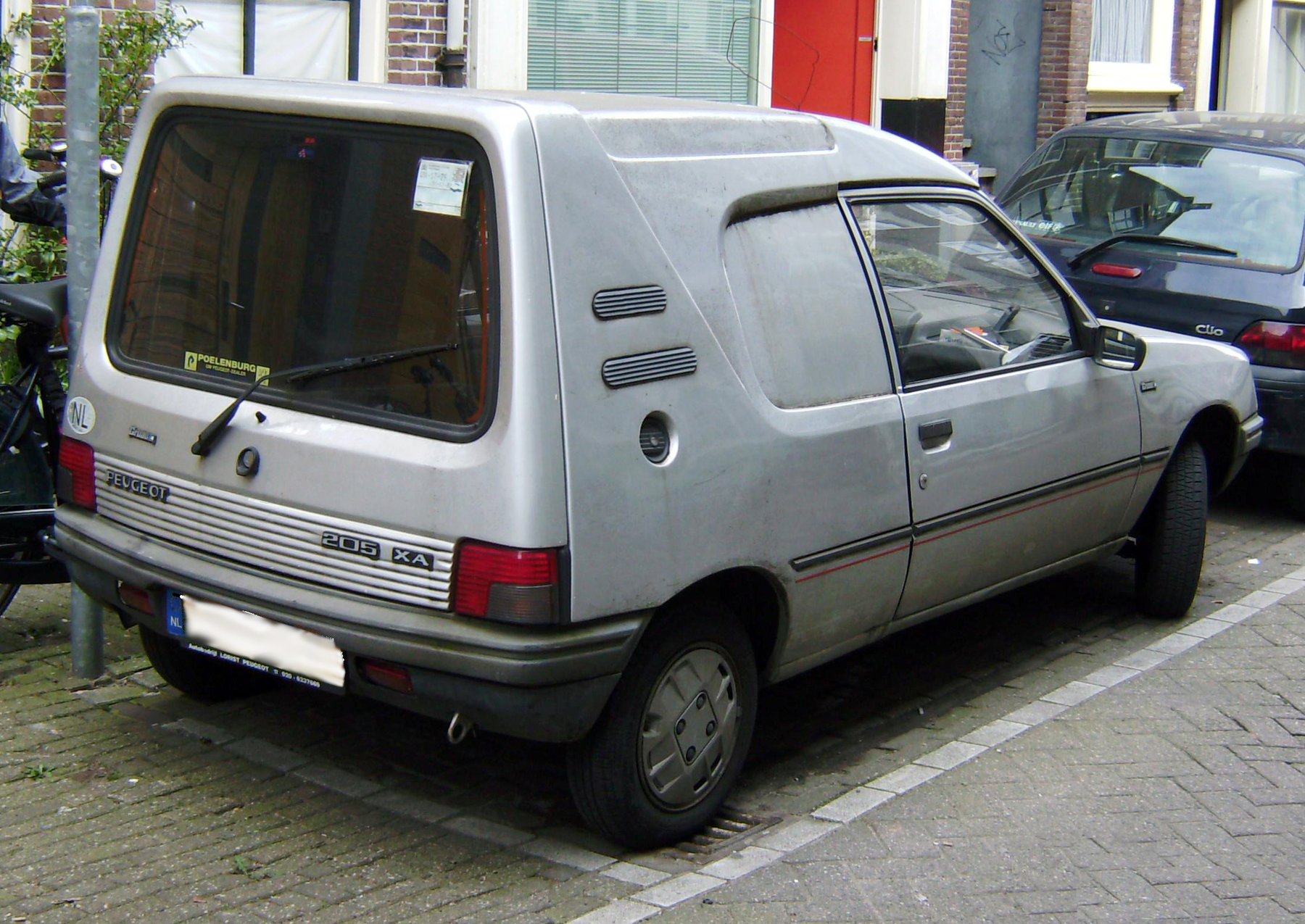 Peugeot 205