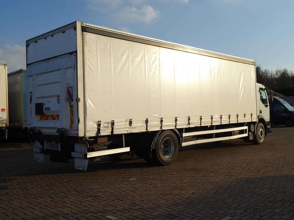 Lastwagen Renault 270-22ACB2-18T/437