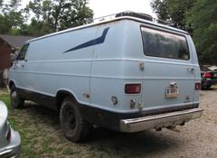 Dodge B300 MAXIVAN