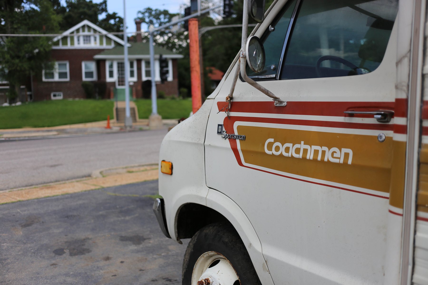 Van Dodge COACHMEN B 30