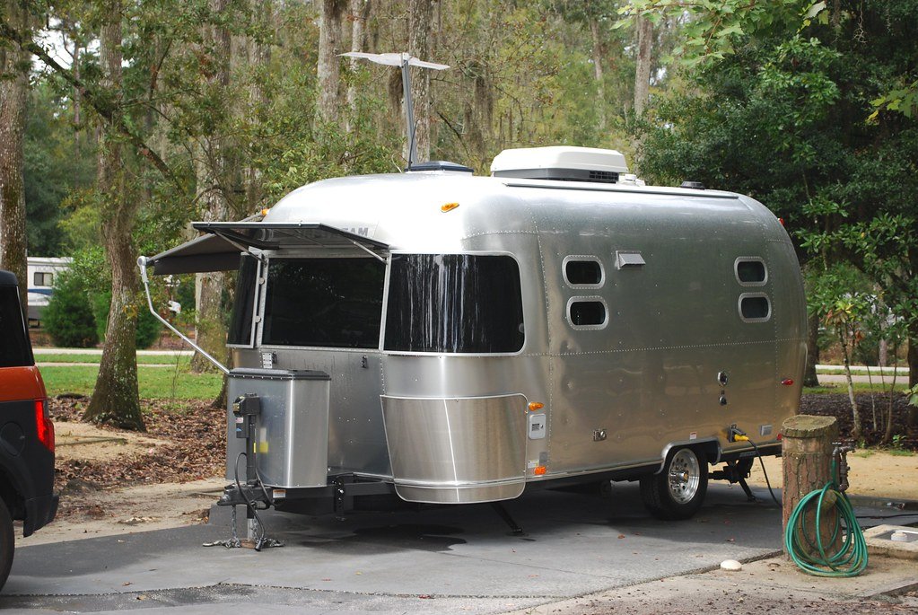 Anhänger Airstream 685