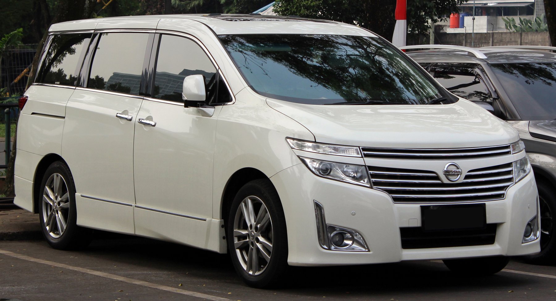 Van Nissan Elgrand