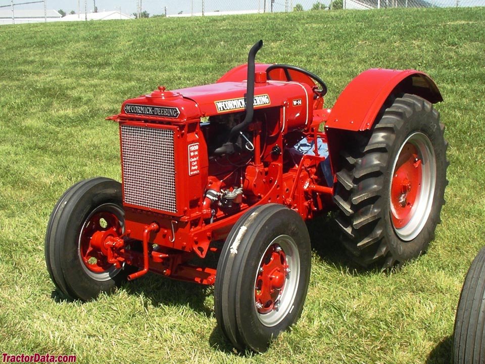Tractor McCormick F-14