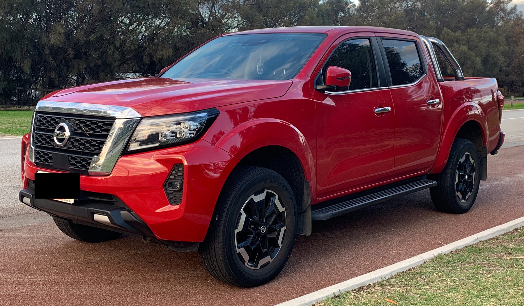 Van Nissan NAVARA DOUBLE CAB PICKUP