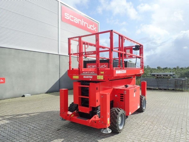 Podnośniki koszowe Manitou 100 SC