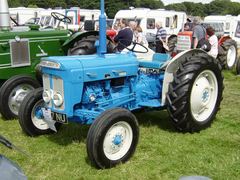 Fordson SUPER DEXTA-960E