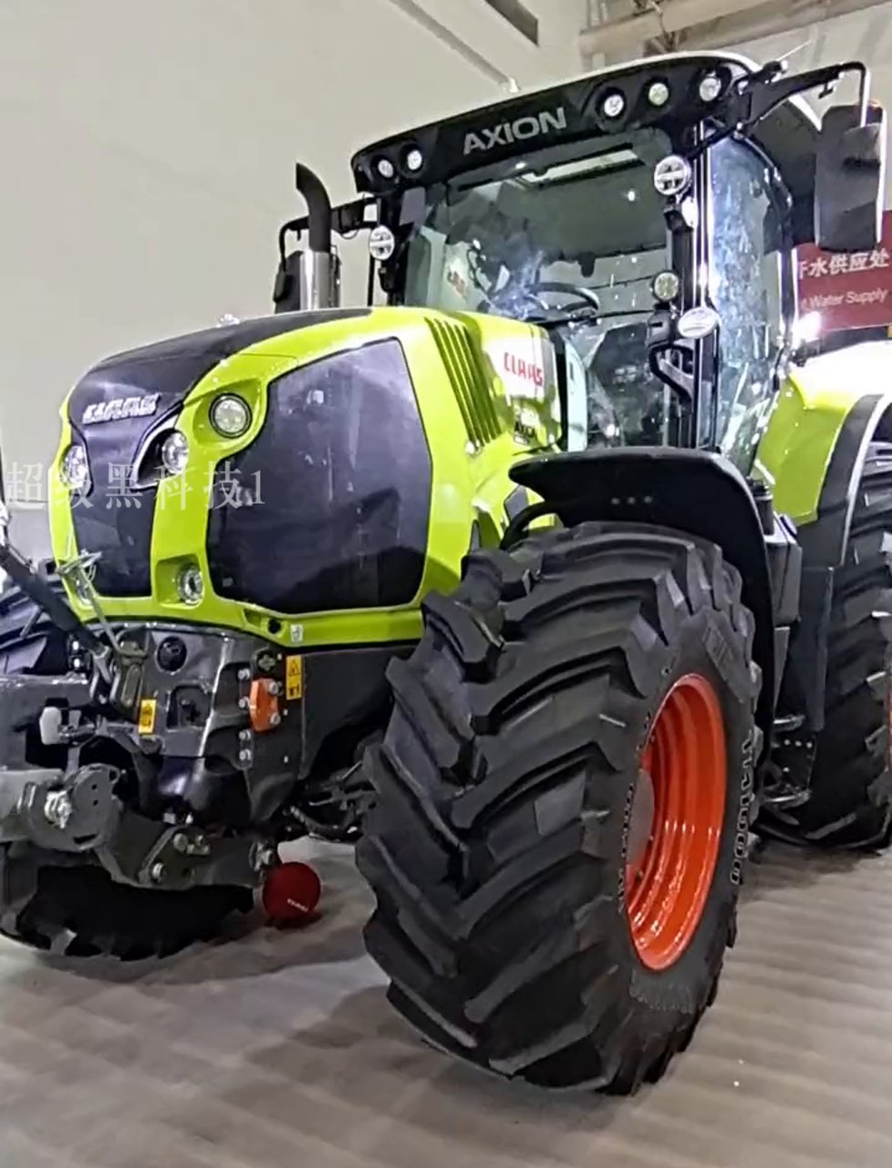 Traktor Kat 2804