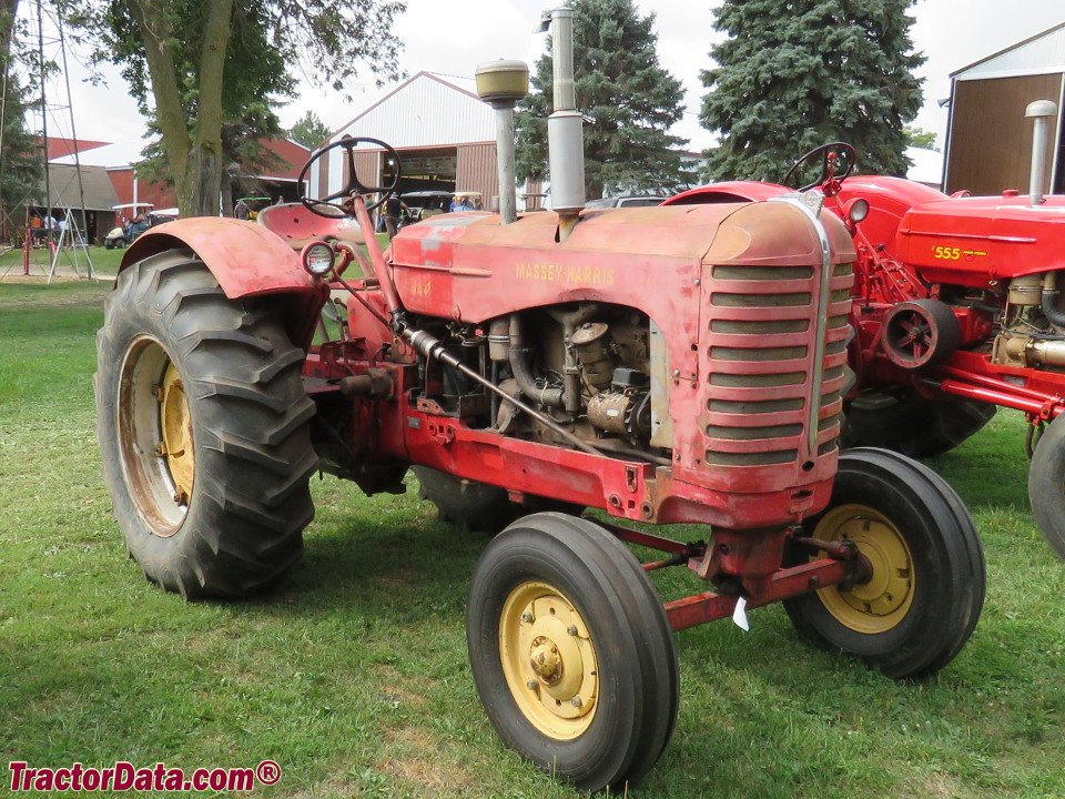 Tractor Massey Harris M-H 444