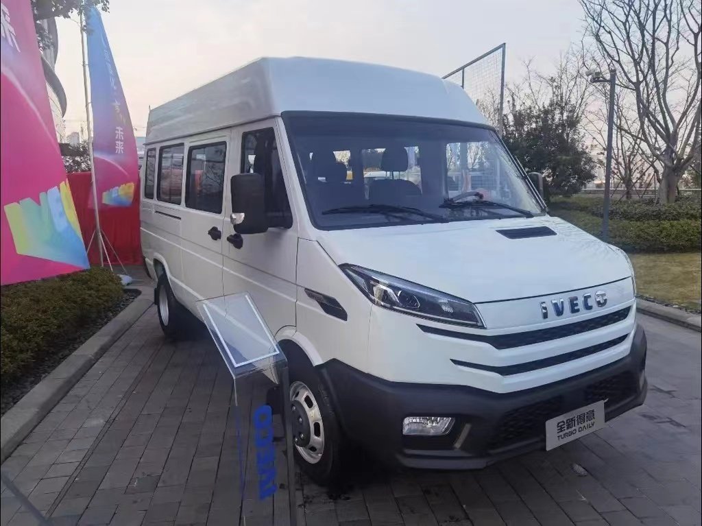 Truck Iveco Umpikorinen (BB) 5861cm3