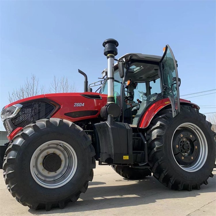 Traktor Europars 704