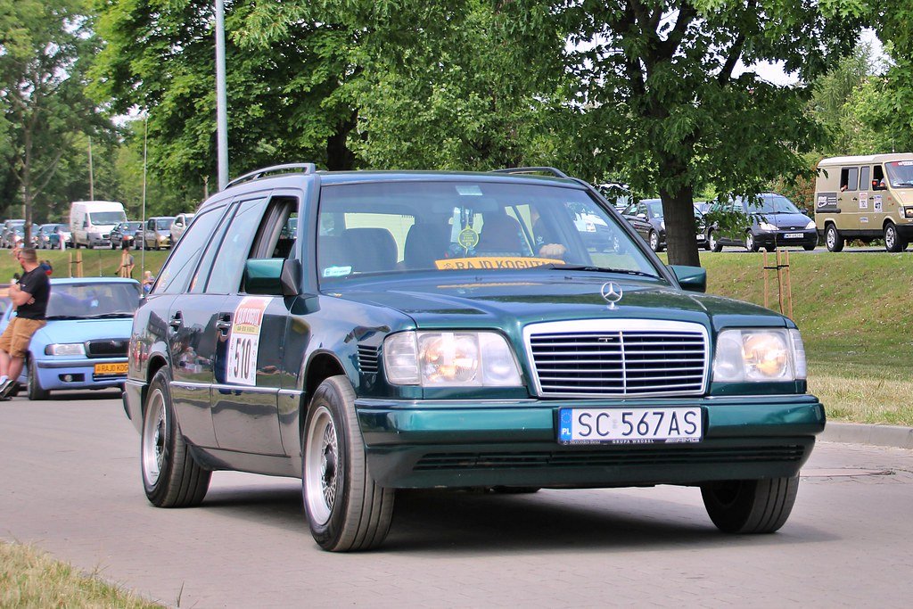 Van Mercedes Benz E 250TD