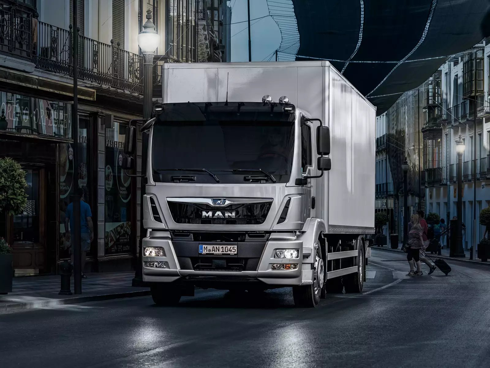 Lastwagen MAN H30
