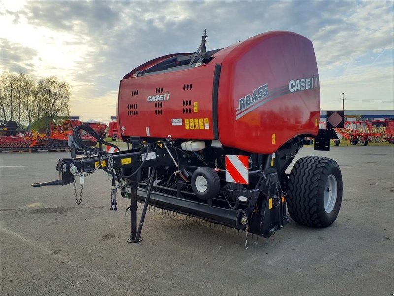 Case IH RB455A Utility Baller