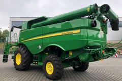 John Deere S790