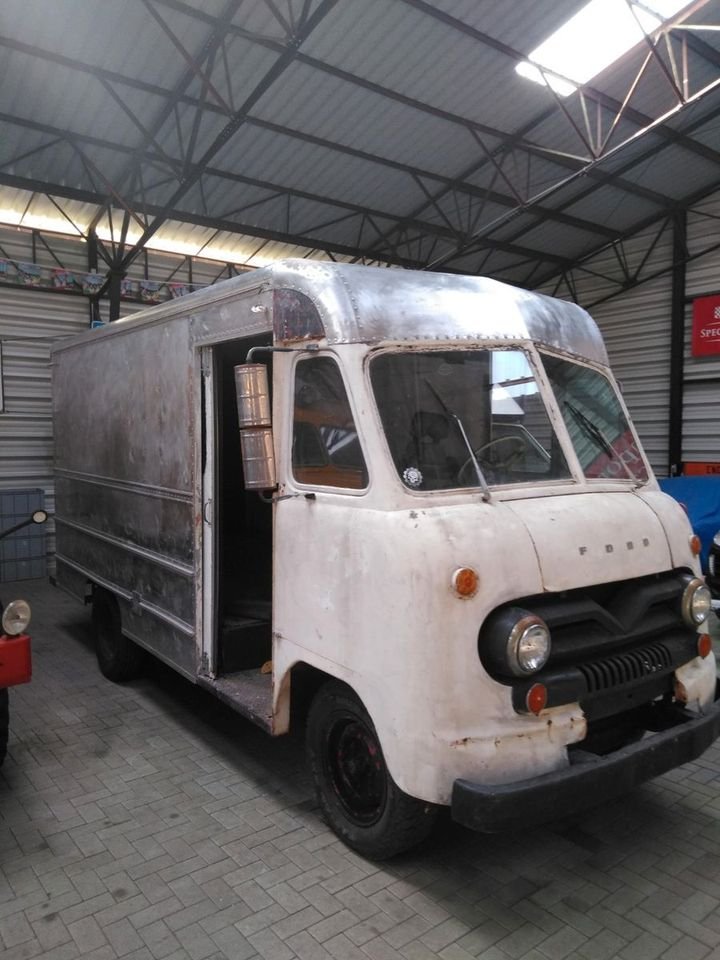 Van Ford F100-110