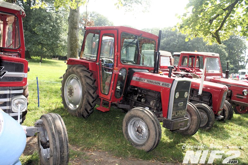 Tractor Massey Ferguson 250