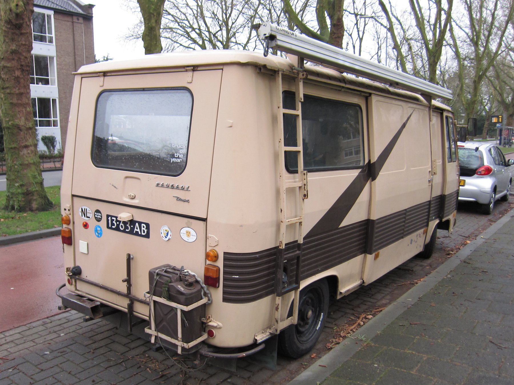 Van Peugeot 77 PZ40