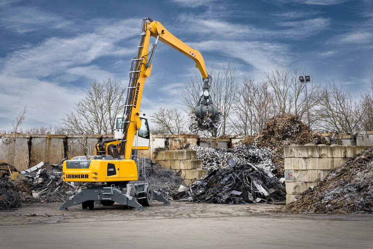 Liebherr LH30M INDUSTRY LITRONIC