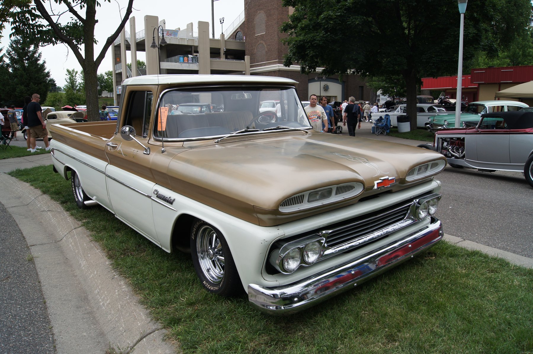 Van Chevrolet C20 Pick-Up Custom