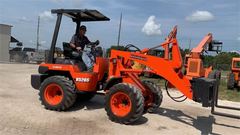 Kubota R520S