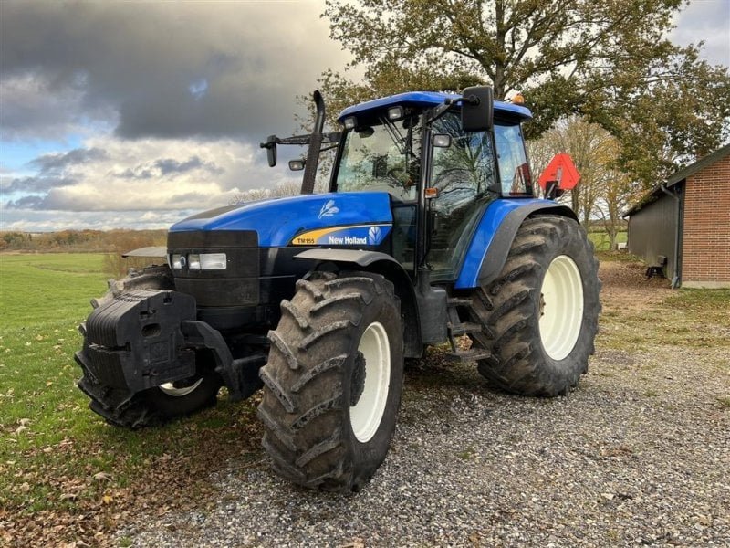 New Holland TM155