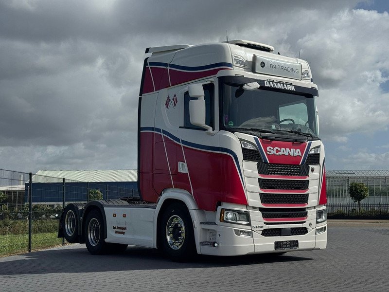 Scania 650 V8