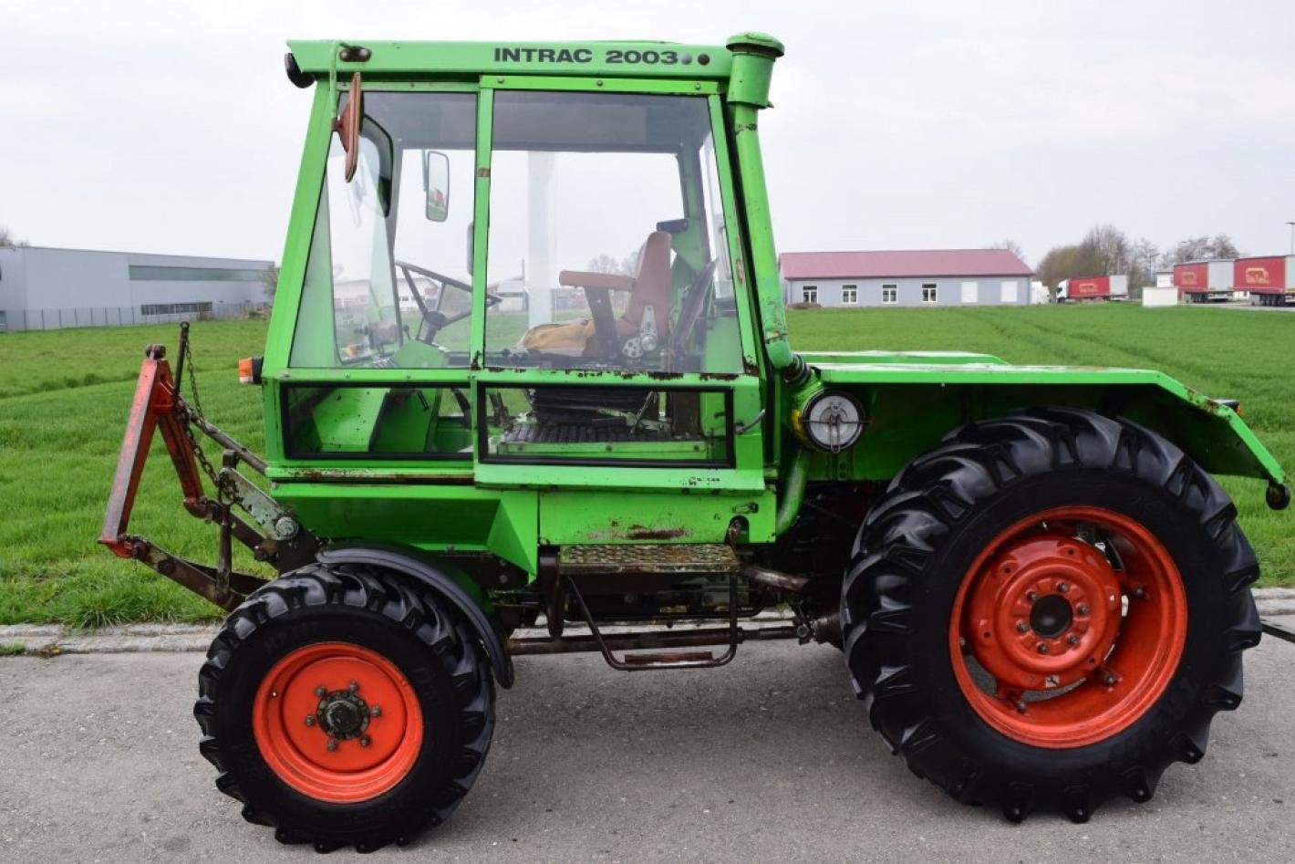 Traktor Deutz INTRAC 2003